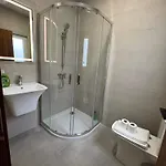 Appartamento New Modern And Spacious 2b - By Hostmt Ta' Penza