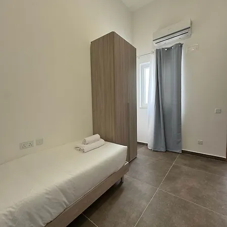 New Modern And Spacious 2b - By Hostmt * Ta' Penza